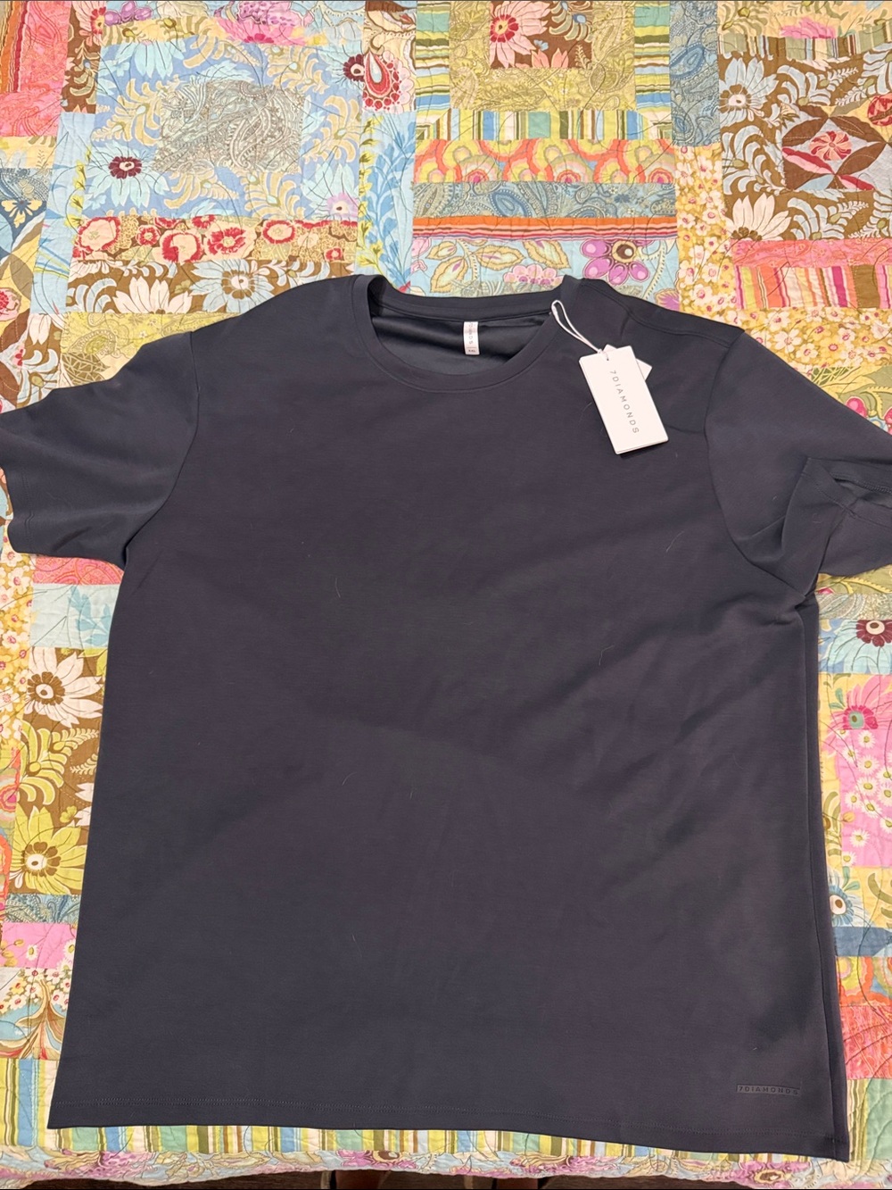 7 Diamonds charcoal Short Sleeve Crewneck Tee